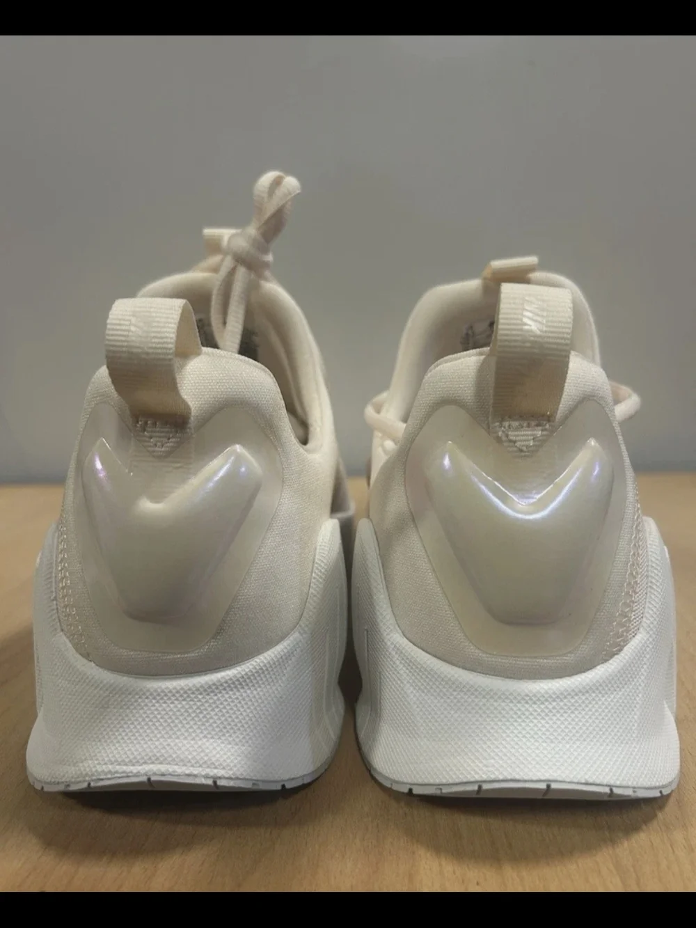 Nike Free Metcon 6 FJ7126-112 White Lace-Up Low Top Gym Training Sneaker